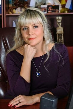 Елена Петрова