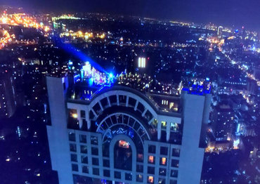 Ресторан Vertigo Grill Moon Bar