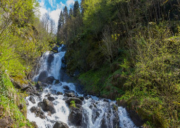 Молочный водопад
