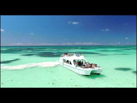 Playa Juanillo Punta Cana - Public Beach / Dominican Republic - 4K