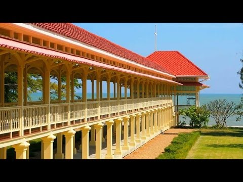Тиковый королевский дворец в Хуа Хин / Mrigadayavan Palace