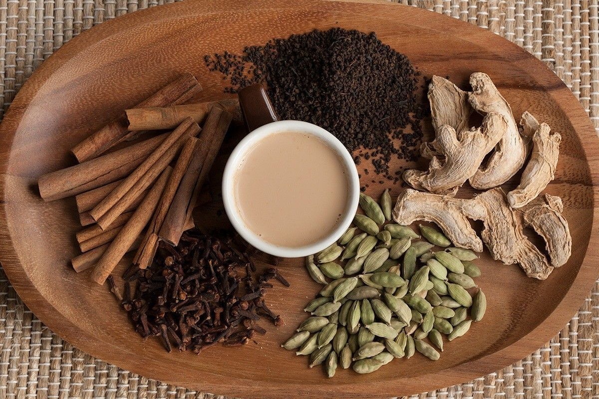 Пряный вкус это. Пряный чай масала. Масала чай Индия. Индийский чай Masala. Чай со специями - масала.
