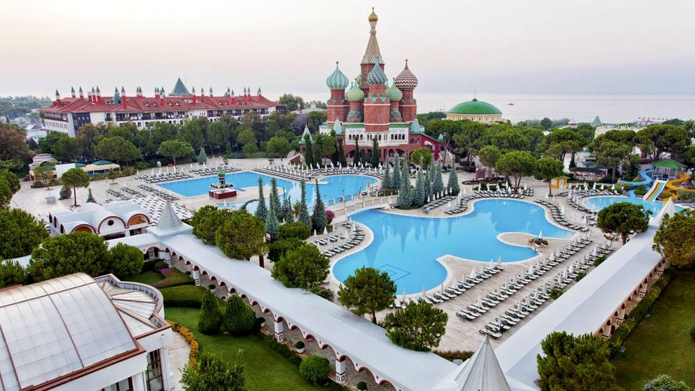 Туроператор Анекс тур приобрел отель Kremlin Palace в курортном районе Кунду в Анталье.